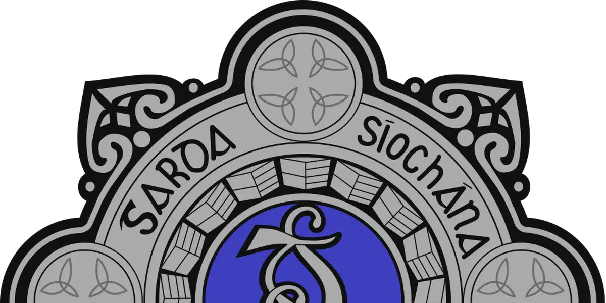 /images/tich/Badge_of_An_Garda_Síochána.svg.webp